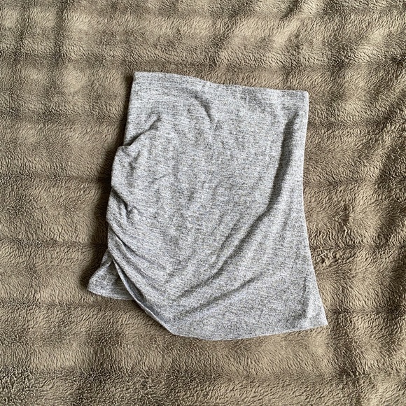 Aritzia Skirt - Picture 2 of 3